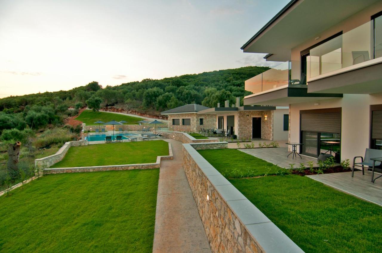 The View Hotel Sofas Coastal Retreat Perdhika Exteriör bild