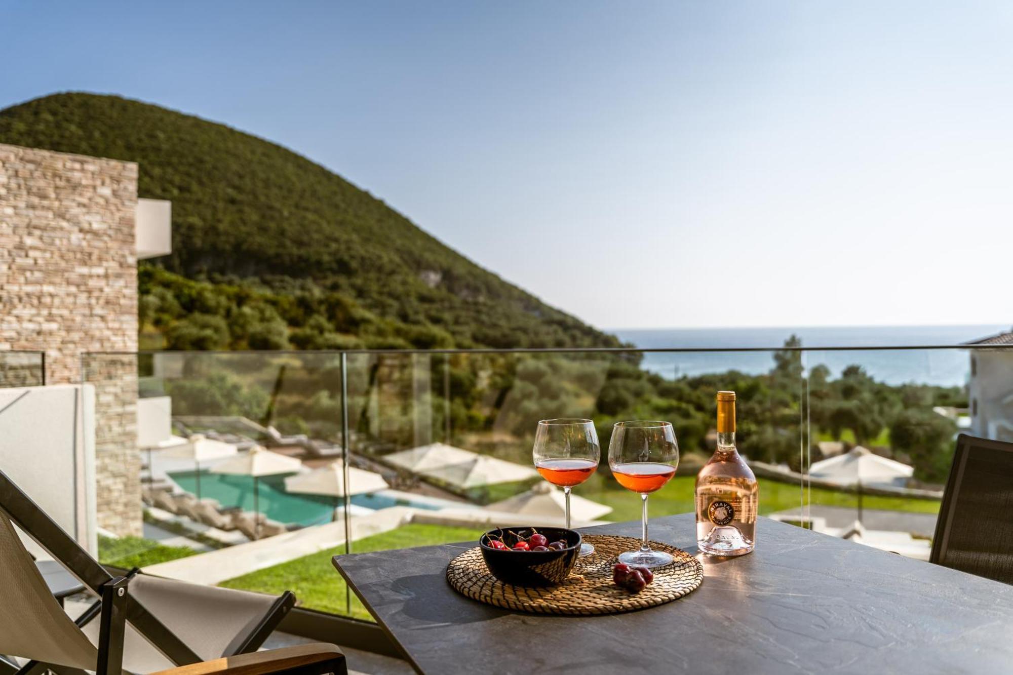 The View Hotel Sofas Coastal Retreat Perdhika Exteriör bild